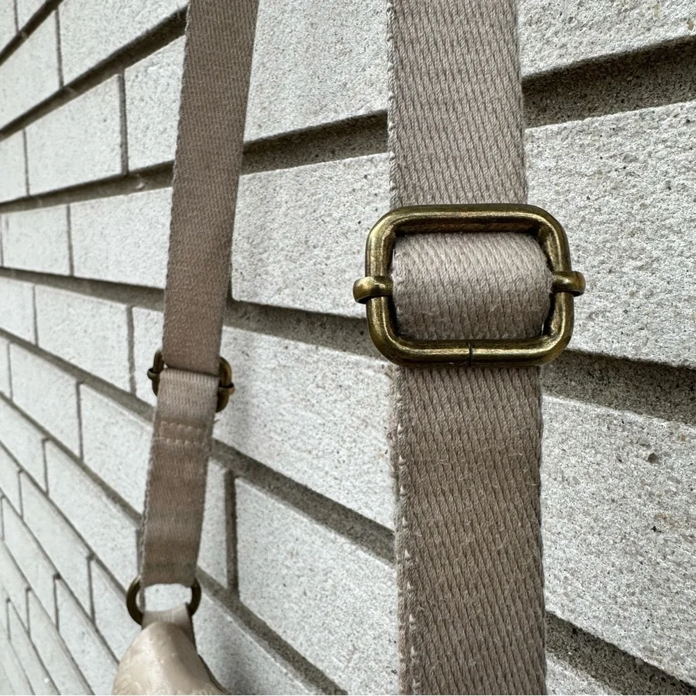 The Sak Silverlake Embossed Leather Crossbody Bag Stone Cream Floral Rivet Boho